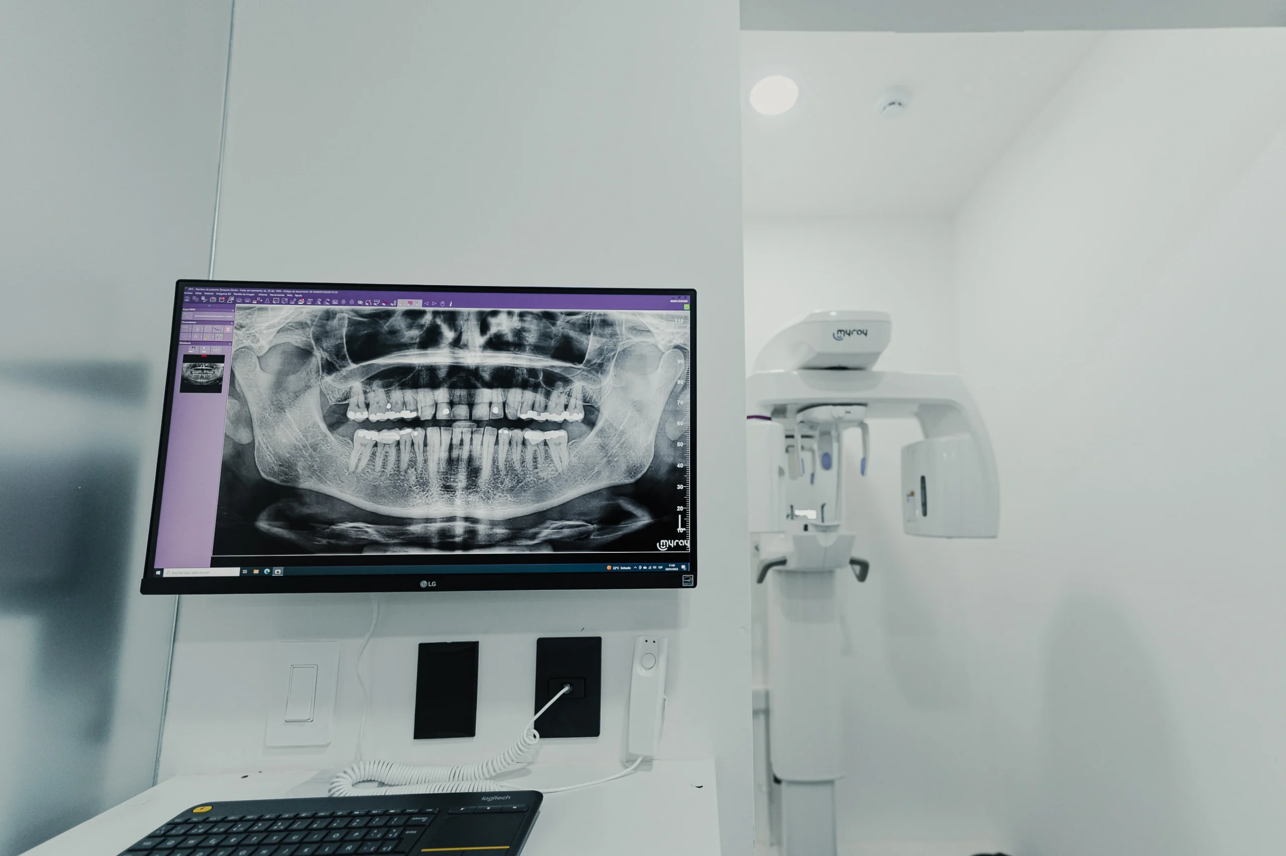 Advanced dental technology at Aesthetic Dental Care